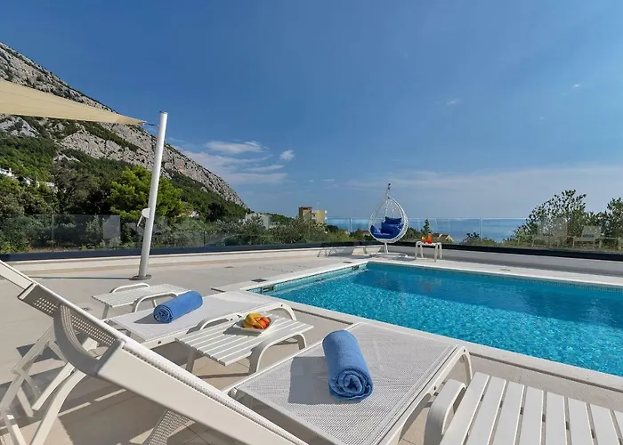Ledjade Villa Makarska